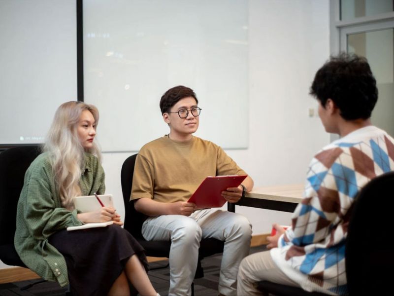 Tâm Lý Học Ứng Dụng: Bí Quyết Thành Công Trong Công Việc & Cuộc Sống